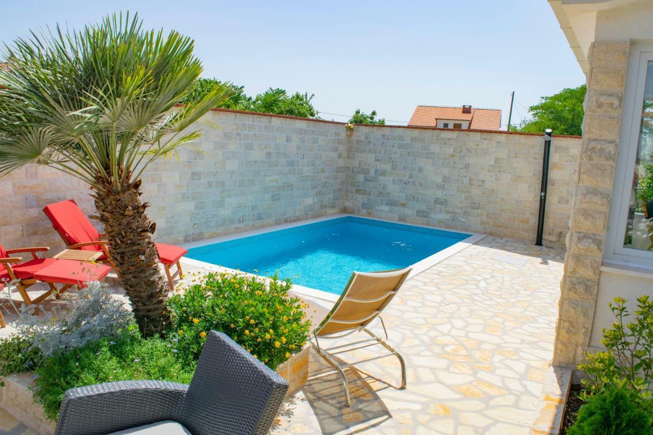 Apartments Solta Gornje Selo Екстер'єр фото