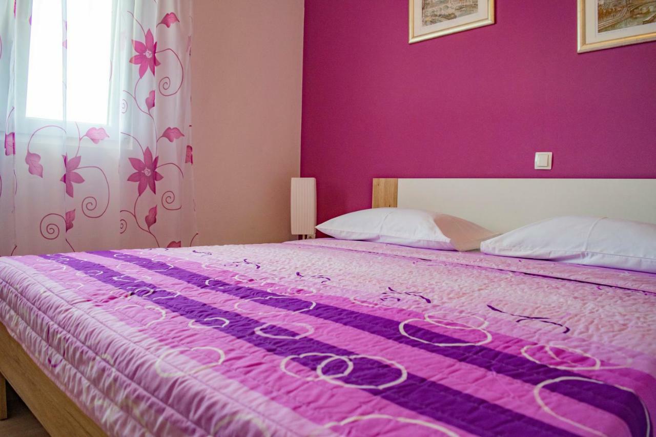 Apartments Solta Gornje Selo Екстер'єр фото