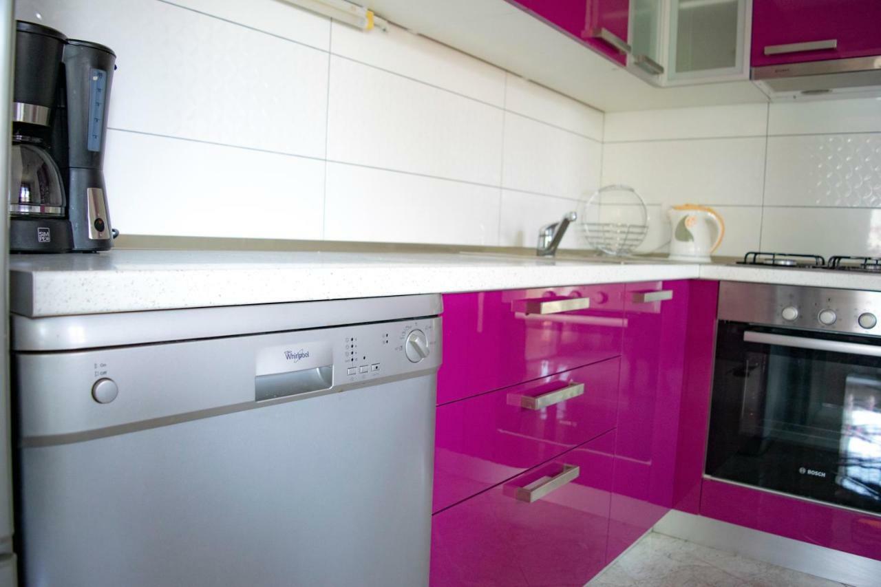 Apartments Solta Gornje Selo Екстер'єр фото