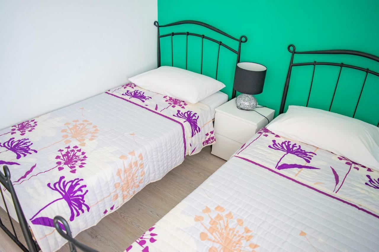 Apartments Solta Gornje Selo Екстер'єр фото