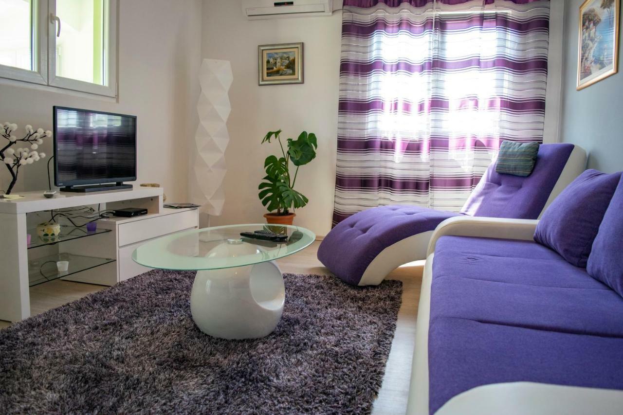 Apartments Solta Gornje Selo Екстер'єр фото